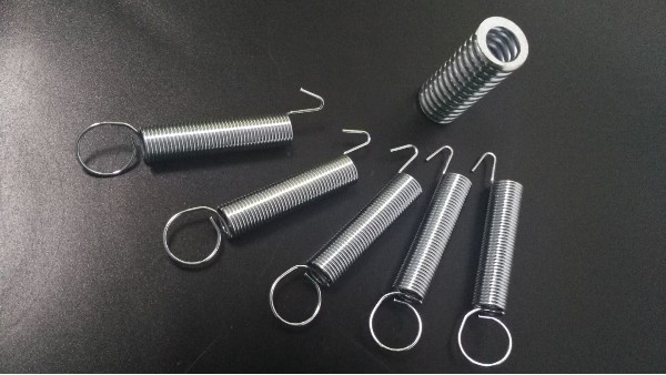 什么是拉伸彈簧？