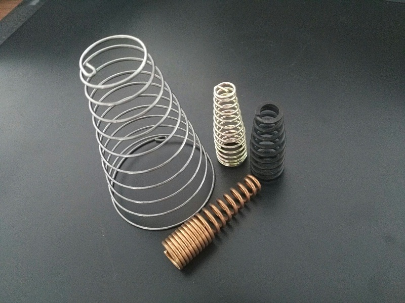 彈簧