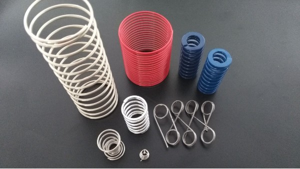 壓縮彈簧后，彈簧品質會變重嗎？