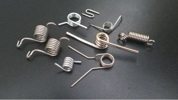 扭轉(zhuǎn)彈簧特性有什么