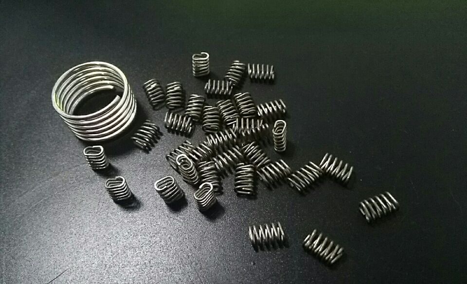 精密彈簧